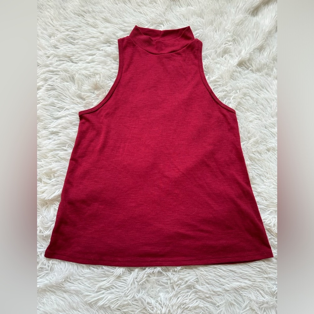SO ribbed mocked neck tank top